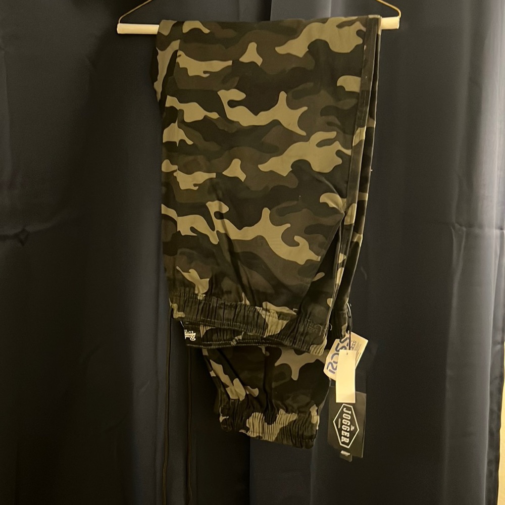Camouflage Men’s Jogger Brooklyn Cloth